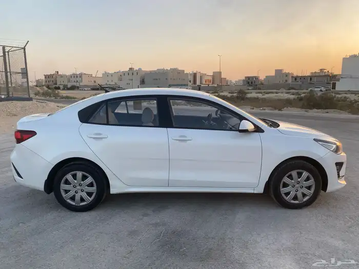 كيا ريو 2022 ستاندرد 5