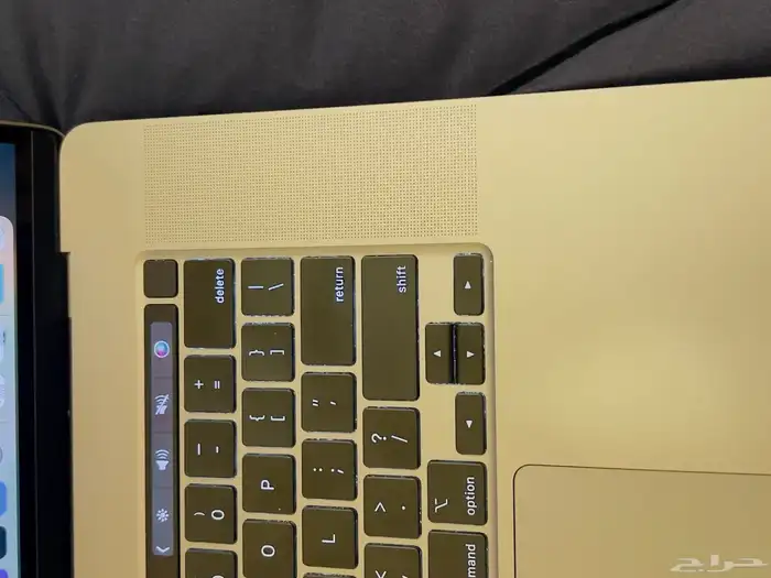 MacBook Pro i7. 16inch display 16GB ram 500gb SSD 1
