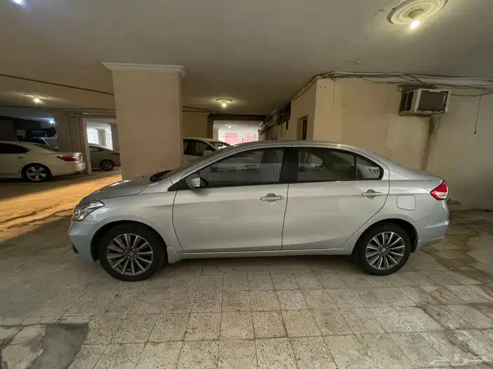 سيارة سوزوكي سياز للبيع موديل 2024 في مكة الكيلو 33300 ضمان 5