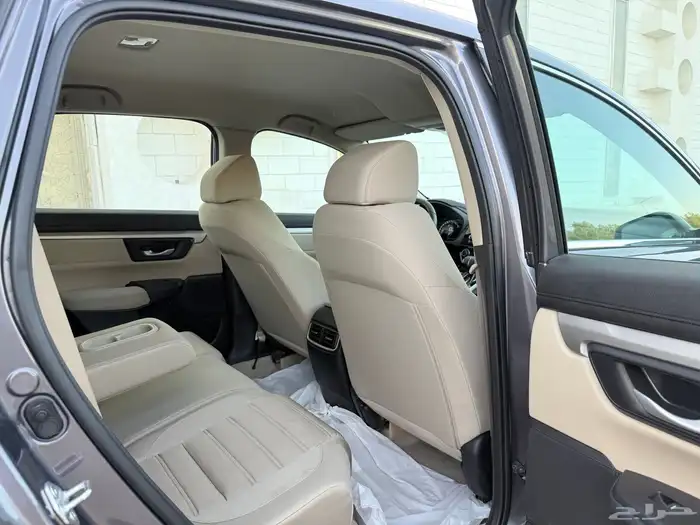 هوندا CRV موديل 2022 بحالة الوكاله شرط 35