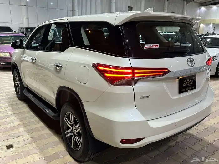 تويوتا فورشنر GX موديل 2021 بدون دبل 27