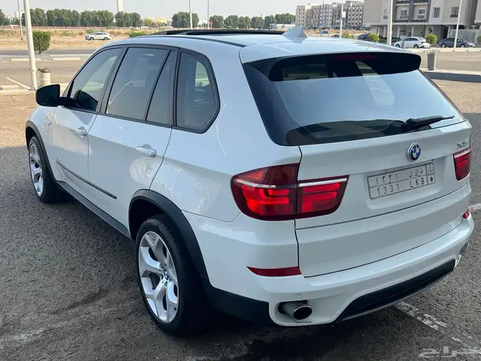 بي ام دبليو X5 نظيفة جدا 5