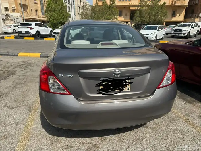 للبيع نيسان صني 2014 2