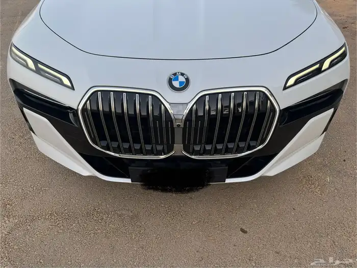 بي إم دبليو 2025 إم  كت 735 10