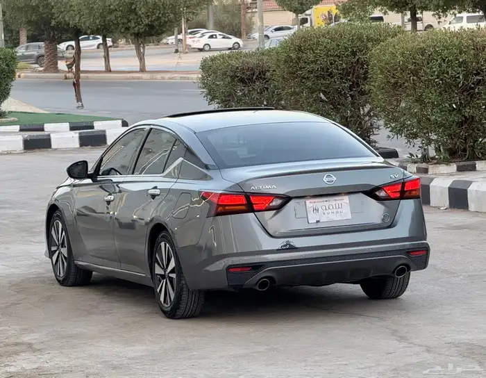 نيسان التيما موديل 2021 نص فل نظيف 5