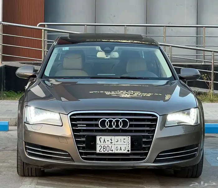 اودي A8 2014 (ممشى قليل) 2