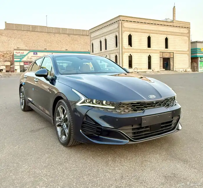 كيا K5 بنورما 2020 اعلا مواصفات نضيفه جدا  للبيع 7