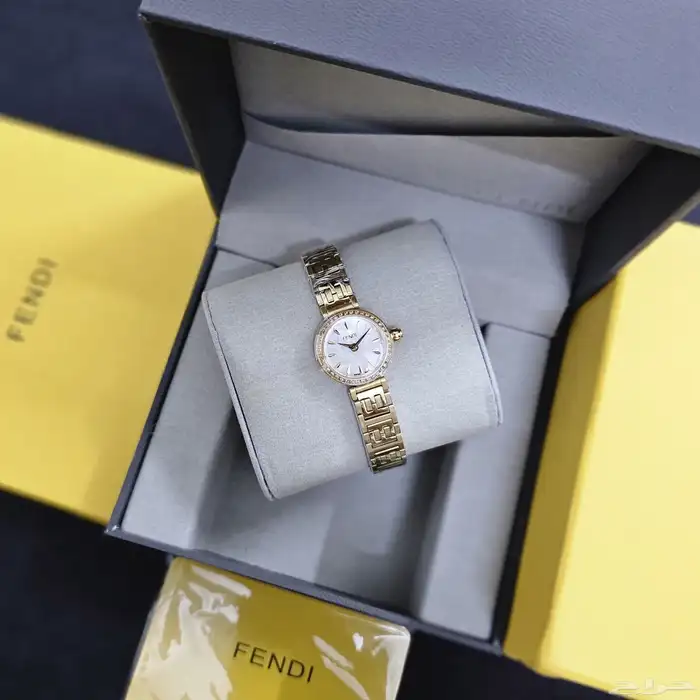 ساعه فندي نسائي 0