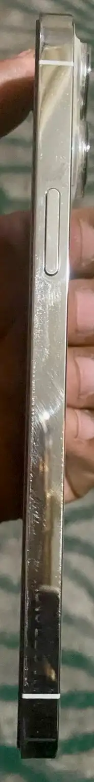 ايفون 13 بروماكس نظيف جدا 5