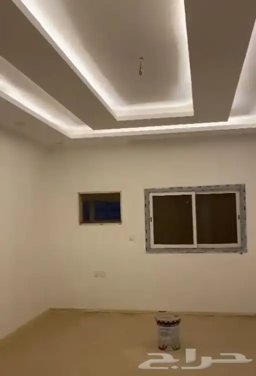 شقة دور كامل مدخل خاص بحي الفيصلية 5