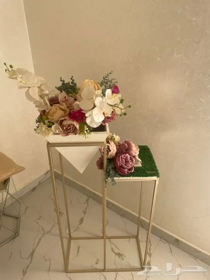 دولاب شبكه مع المسكه 1