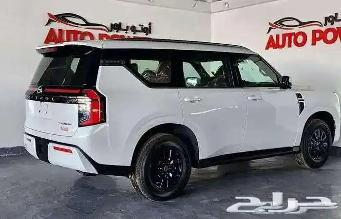 نيسان باترول تيتانيوم 6 سليندر موديل 2025 3