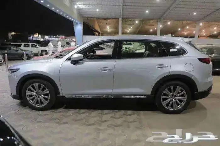 مازدا CX9 فل كامل سيجنيتشر فتحة سقف جلد موديل 2023 4