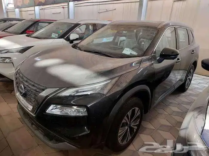 نيسان اكس تريل sv بلس 2025 7 مقاعد دبل بانوراما 7