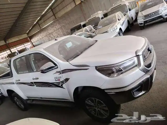 عرض اليوم تويوتا هايلوكس SGLX غمارتين ديزل اتوماتيك فل 2025 1