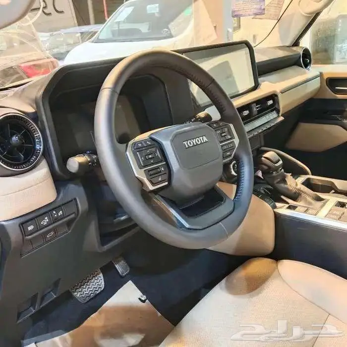 برادو TXL. 3 موديل 2025 بنزين حبه فقط 5