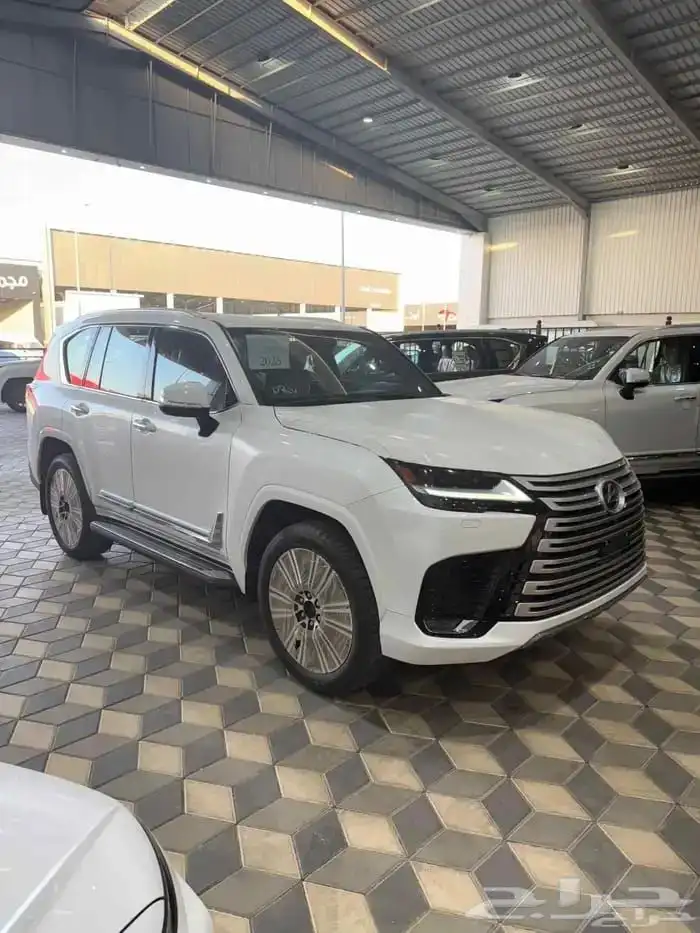لكزسBB-2025-LX600خليجي بريمي مالك اول شرط ممشى200كيلو 2