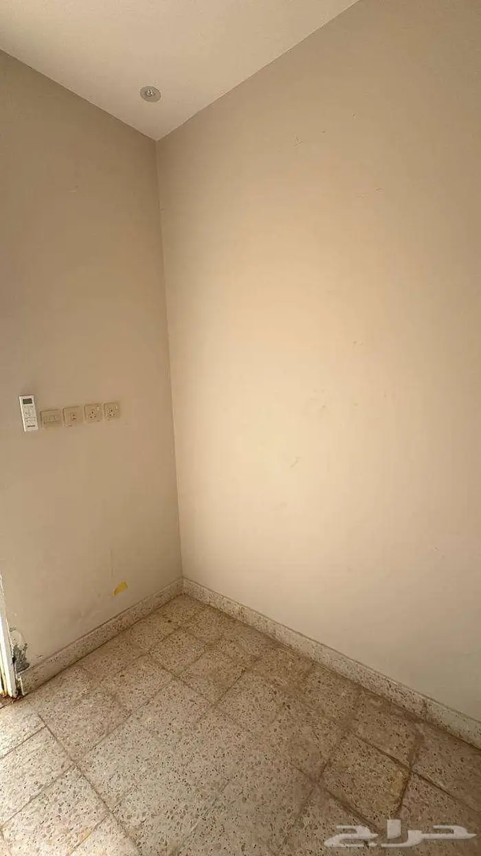 غرفة سائق للإيجار 3