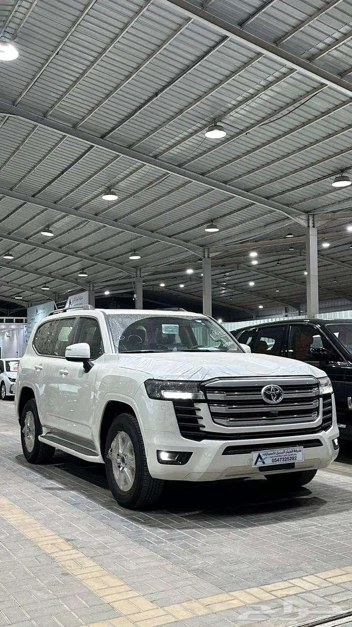 تويوتا لاندكروزر GXR L2 بنزين سعودي 2025 1