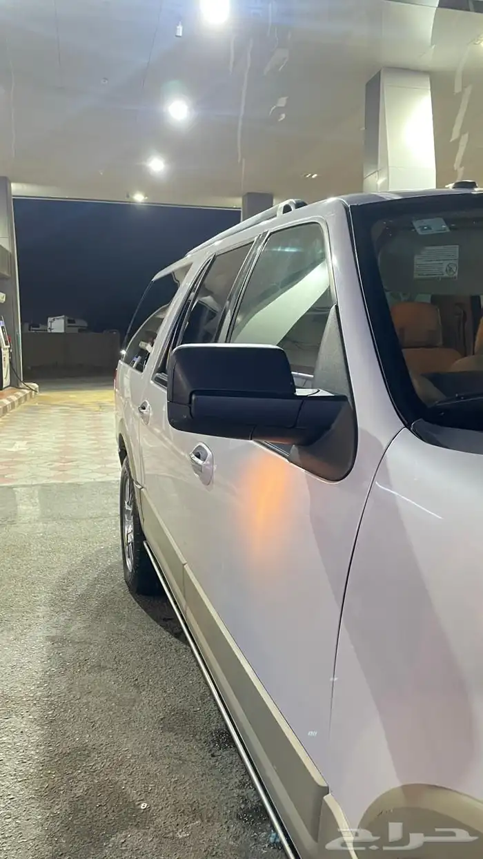 للبيع فورد اكسبيدشن 2010 فل كامل اول مالك كل شي وكاله 19