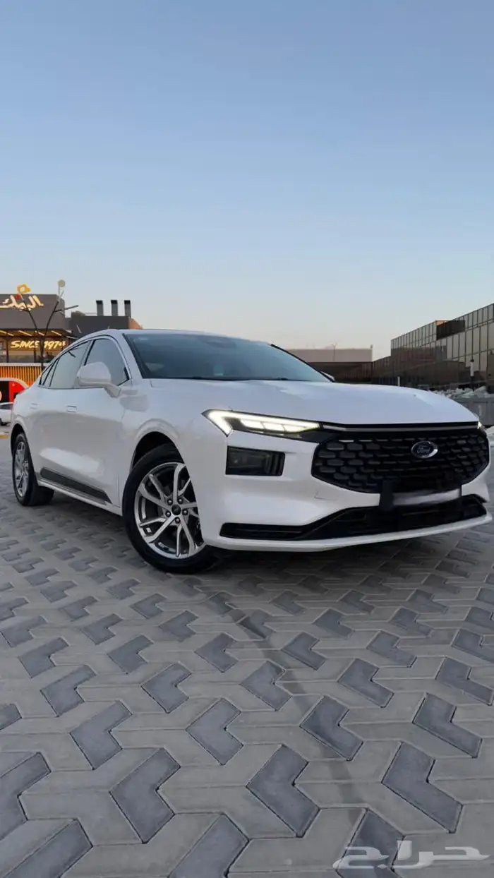 فورد تورس ترند بلس (نص فل) 2023 4