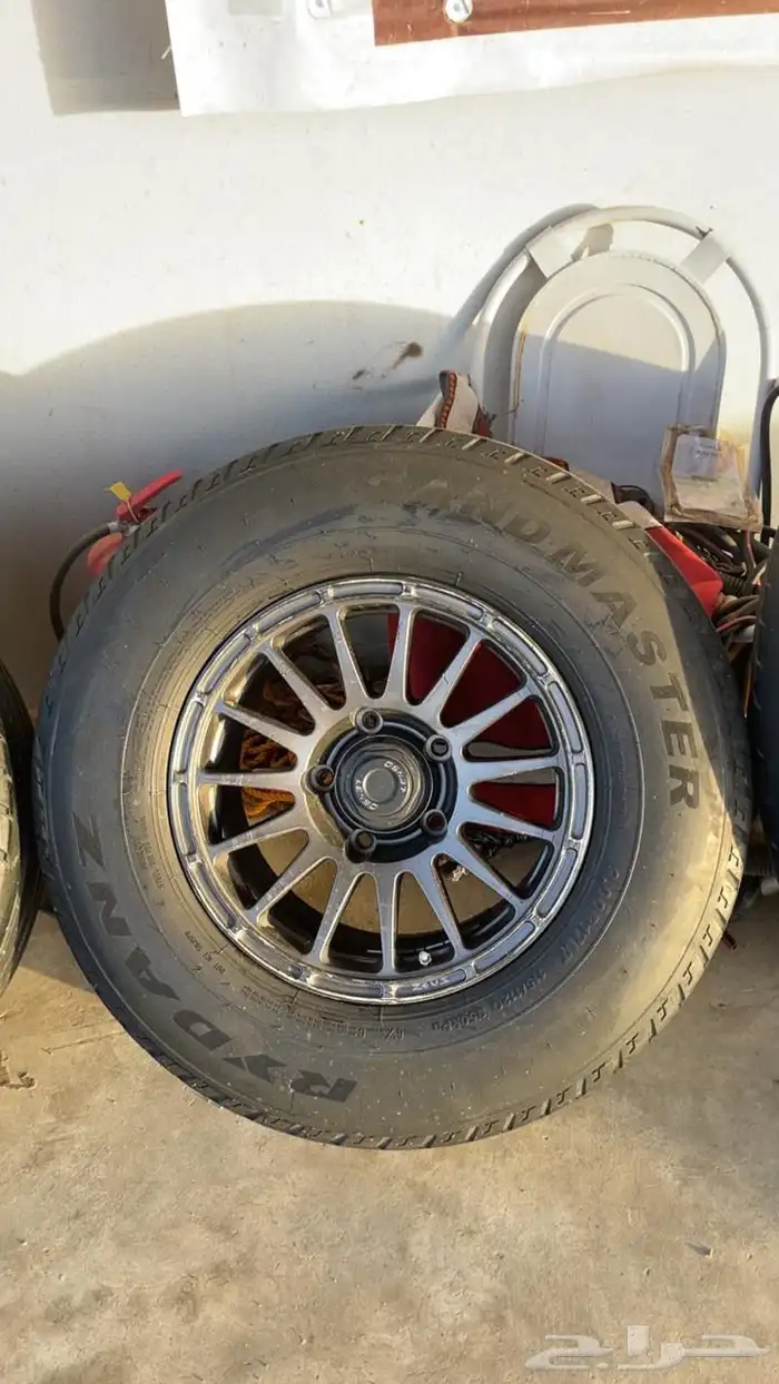 اربع كفرات مع الجنوط مقاس 17 2