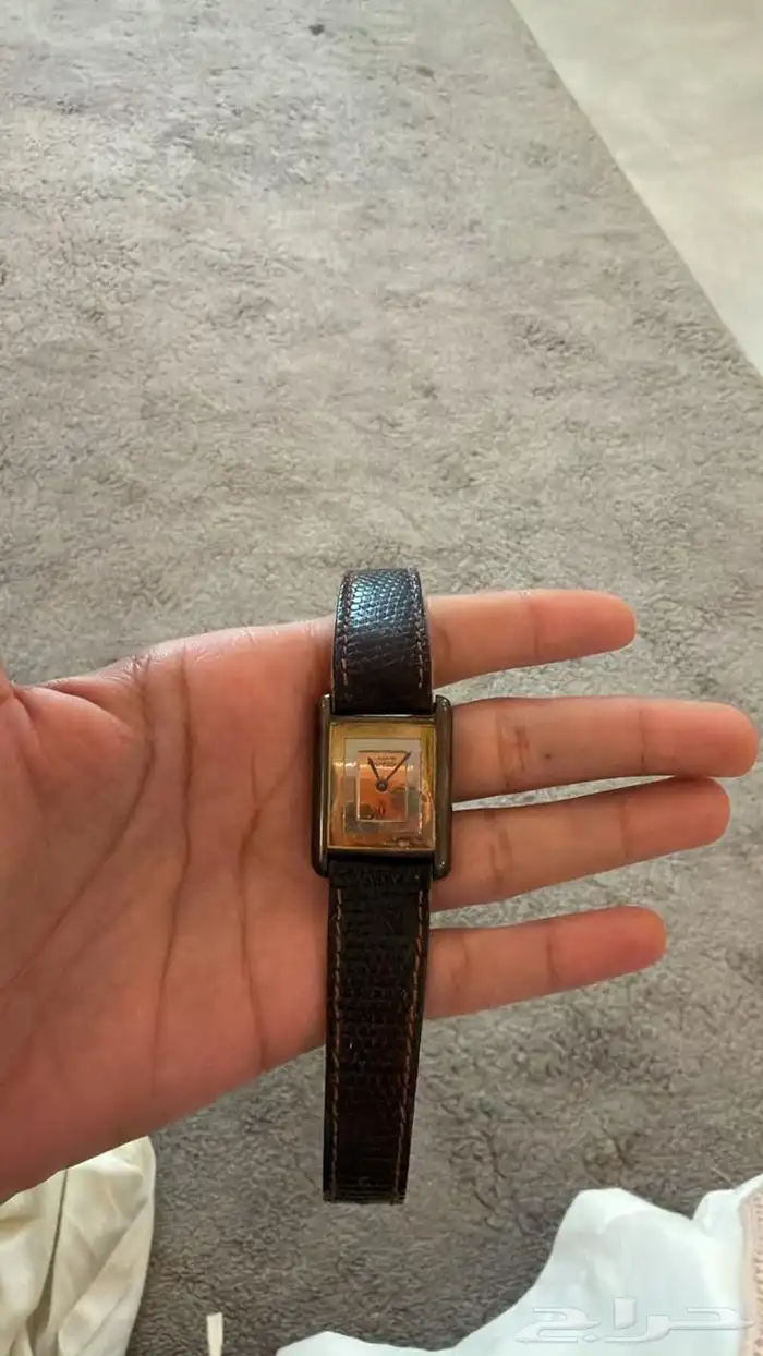 ساعة كارتير فنتج Cartier Tank من النوادر عمرها 45 سنة 0
