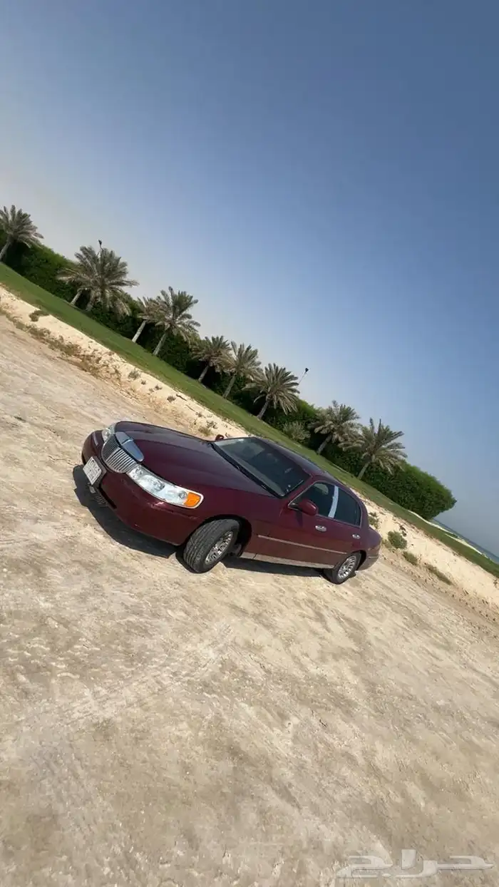 لنكولن تاون كار 1998 54