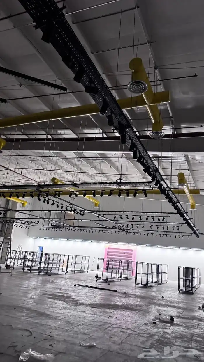 مكيف مركزي باكج دكت كارير 25 طن مستخدم تركيب مجاري الهواء 3