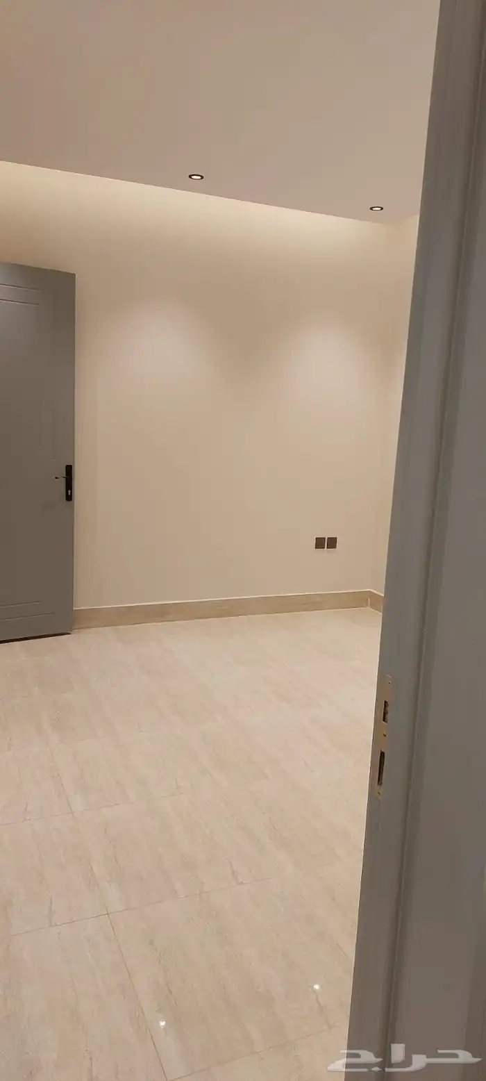 للبيع دور أول مميز في حي  المزيني الشفاء   الرياض 4