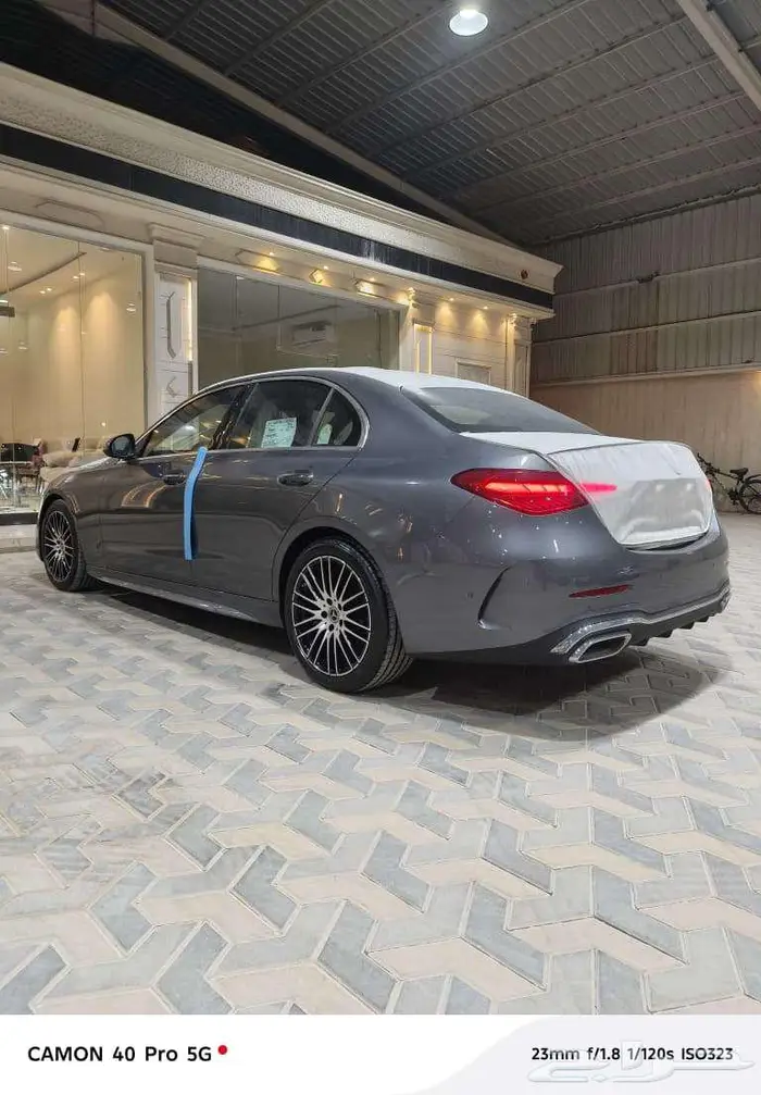 مرسيدس C200 AMG Line ( اصفار) موديل 2025 6