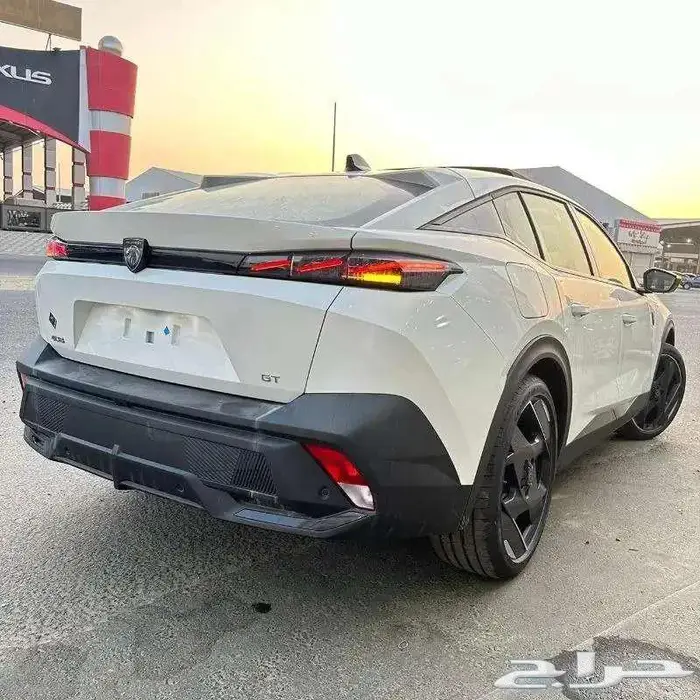 بيجو 408 GT موديل 2025 كاش وتقسيط 21