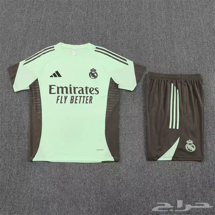 اطقم رياضيه 6
