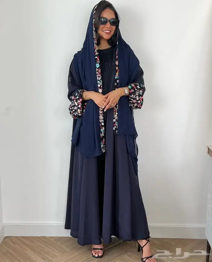 عباية مع الطرحه و البكج جديده غير مستعمله 1