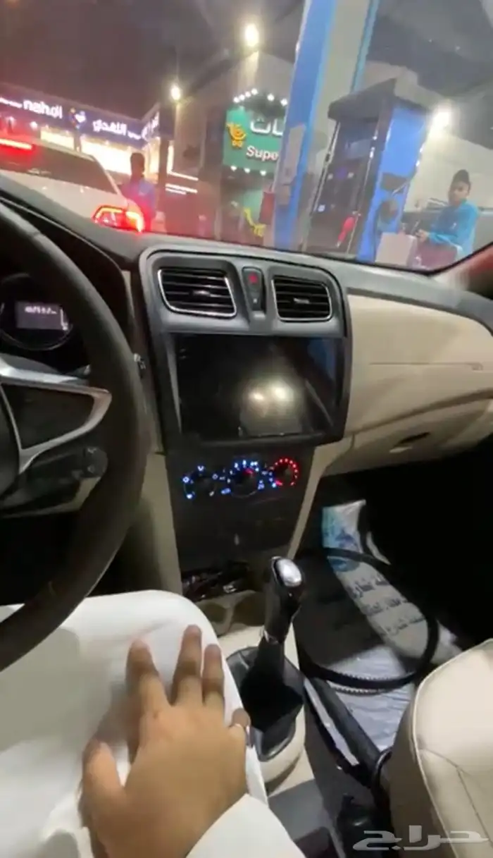 رينو سيمبول 2021 شاشة وكاميرا فل كامل نظيفة 8