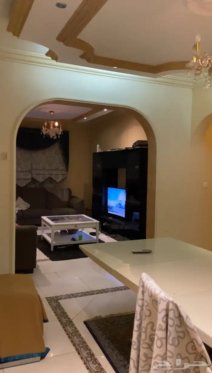 فرصة مميزة   شقة واسعة 173م مع مطبخ إيكيا و7 سبلت 7