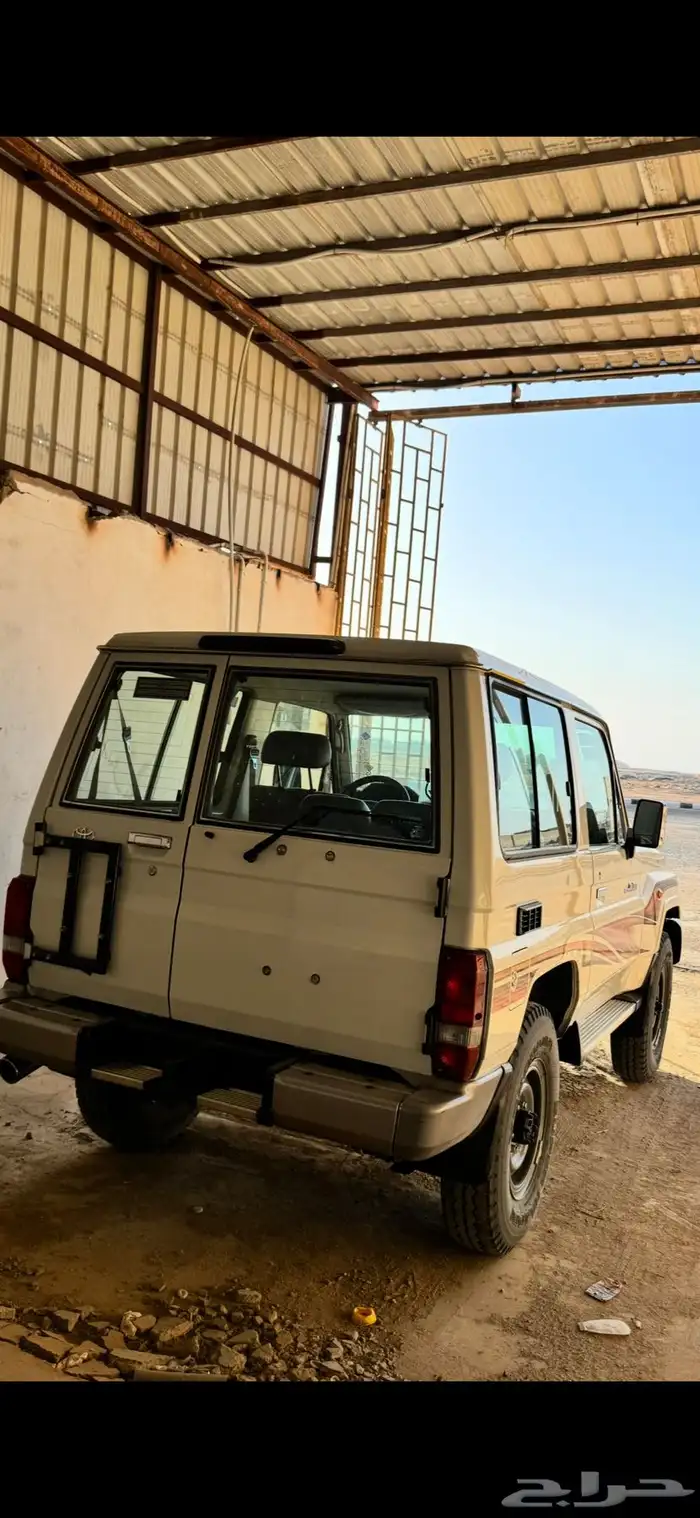 جيب ربع 2010 ابيض 6