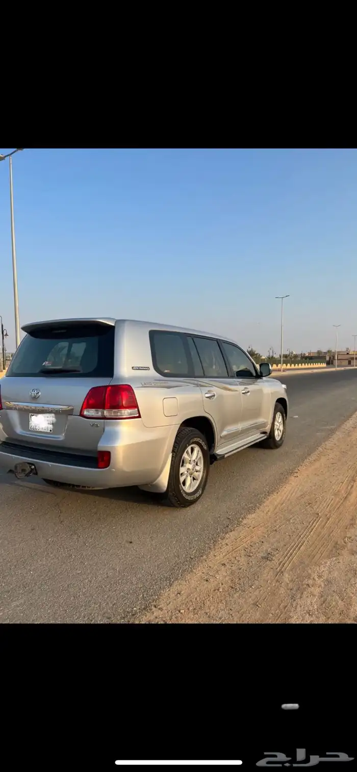 لاندكروزر 2011 gxr 3