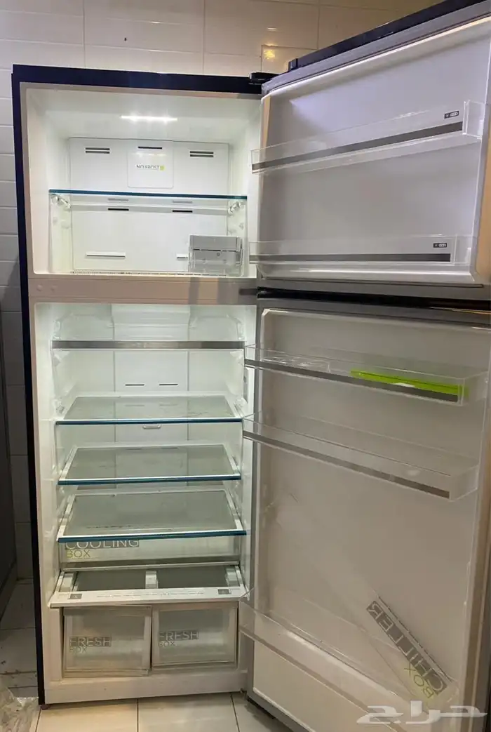 ثلاجة ميديا لها3سنين فرصة ولكن فيها مشكلة الكمبريسور 0