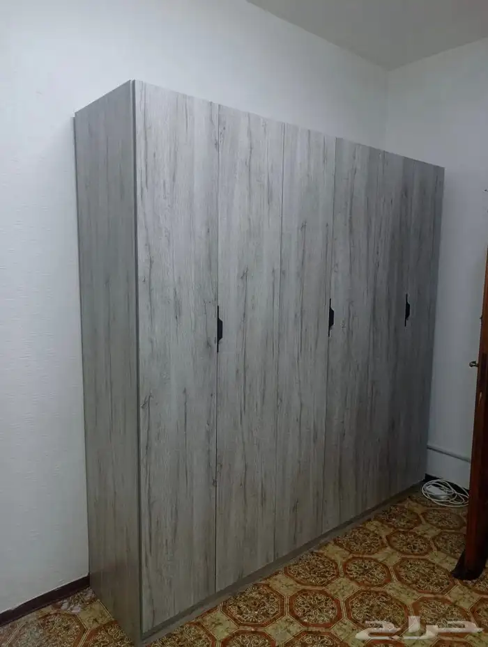 سرير ودولاب ملابس 5