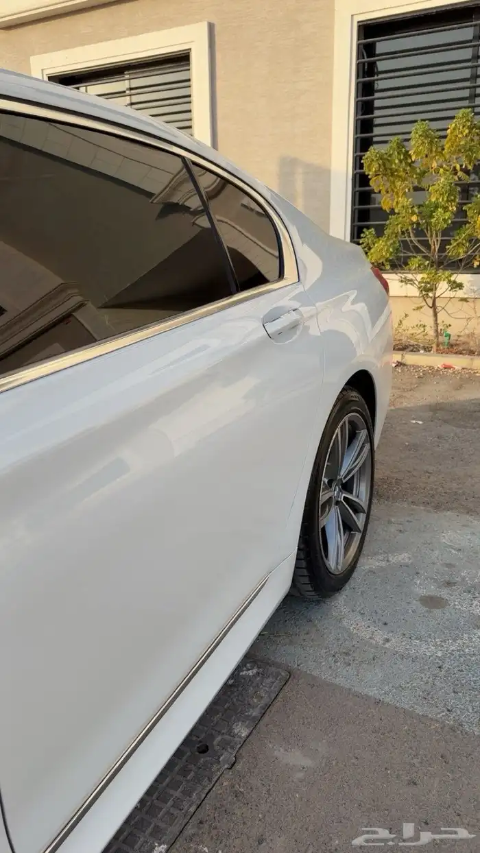 BMW 730li 4