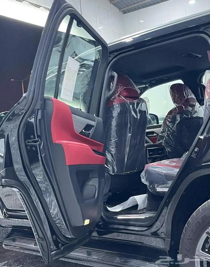 لكزس LX600 اف سبورت بنزين 2025 10