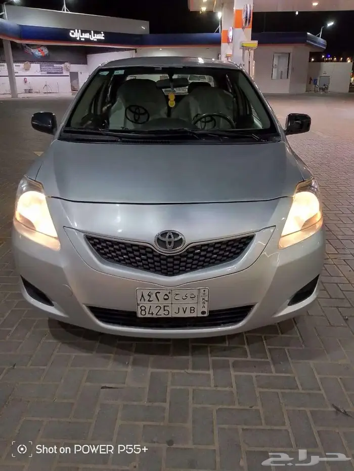 Tpyota Yaris 2013 Automatic 4