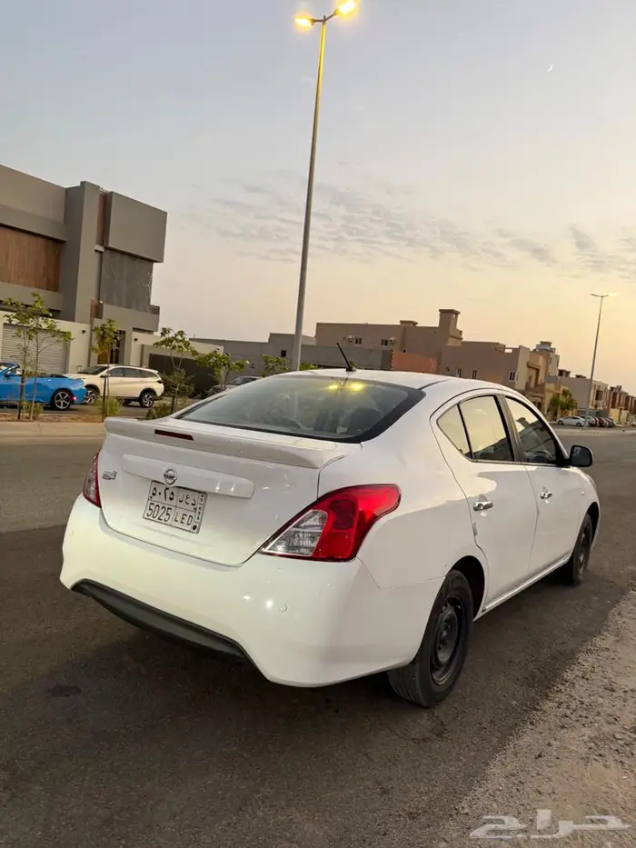 نسيان صني 2019 عداد 215 بجدة لون ابيض بسعر 21 13