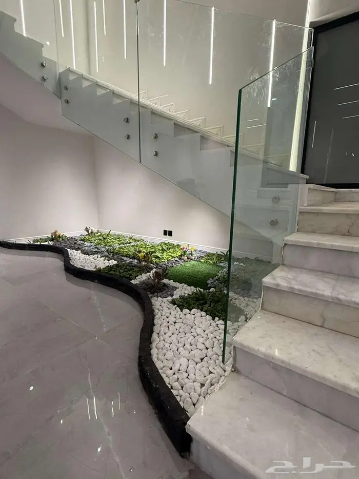 فيلاء فاخرة للإيجار مستقلة على واجهتين مساحة الأرض 1200م 4