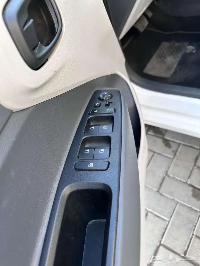 هيونداي جراند أي 10 14