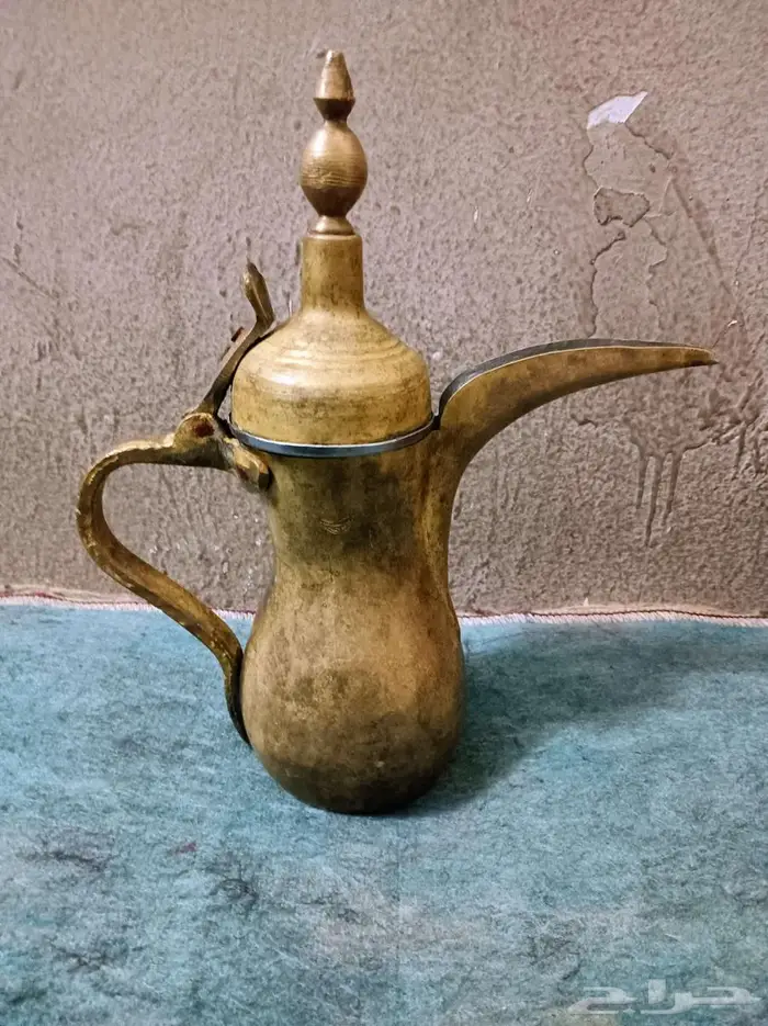 دلة قهوة قديمة 0