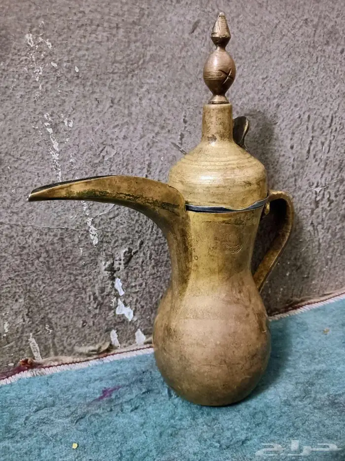 دلة قهوة قديمة 1