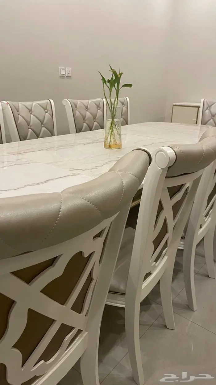 طاولة طعام و12كرسي بتصميم أنيق ماشالله 2