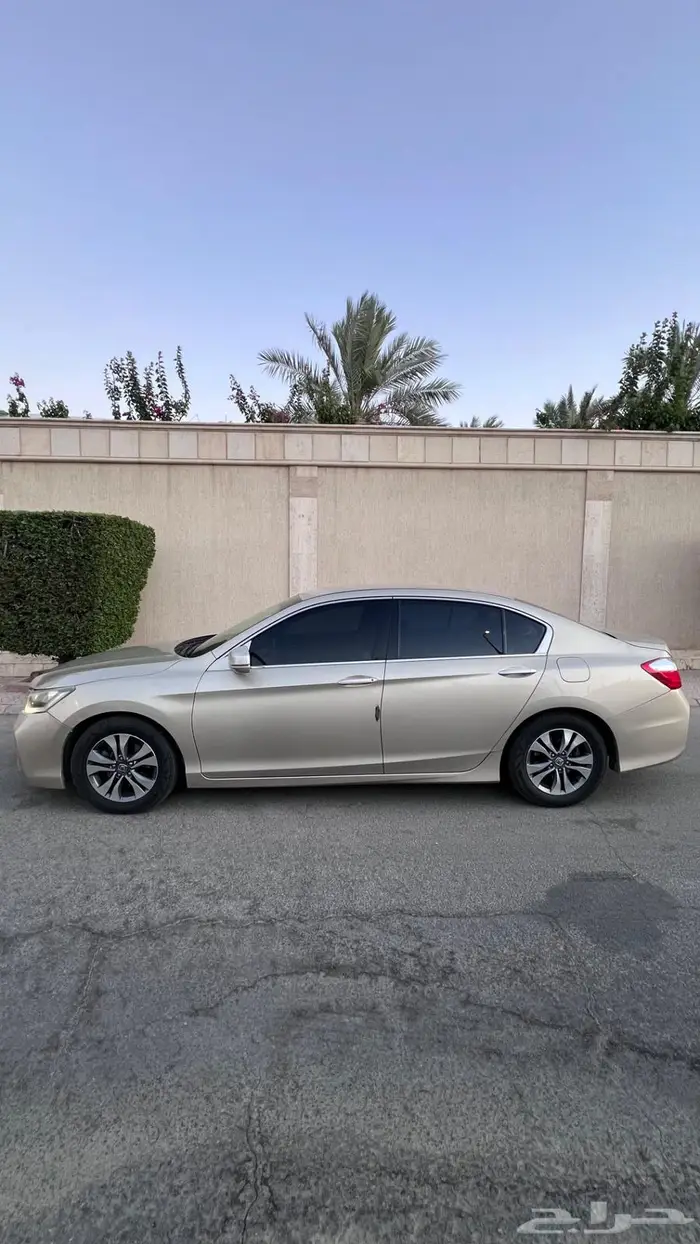 للبيع هوندا اكورد خليجية 2015 ماشية 195 0